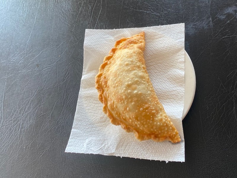 Empanada Camarón Queso