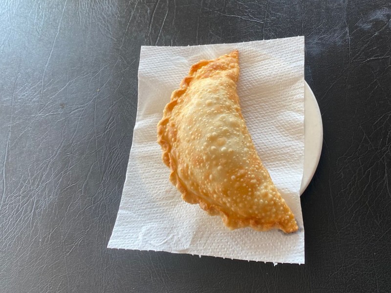 Empanada Marisco Queso